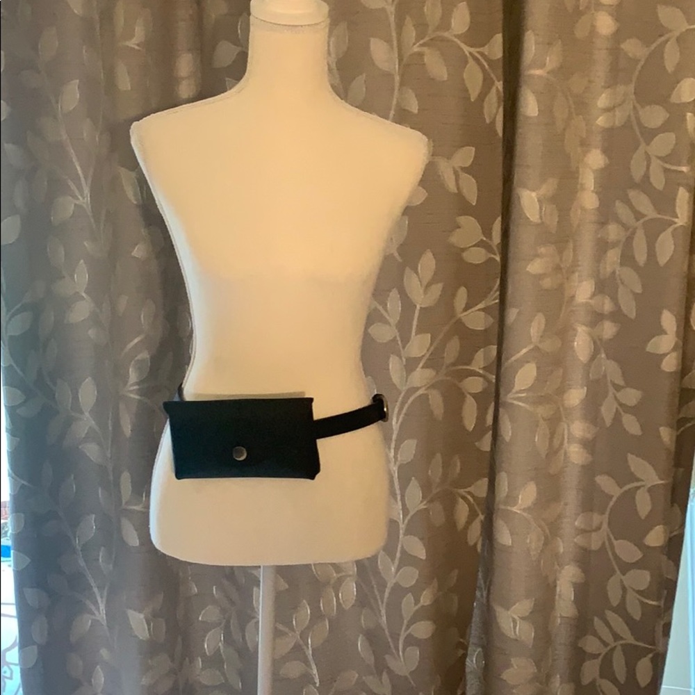 Super cute Vegan leather great quality belt purse